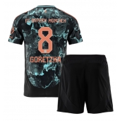 Bayern Munich Leon Goretzka #8 Udebanetrøje Børn 2024-25 Kort ærmer (+ bukser)