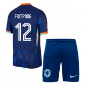 Holland Jeremie Frimpong #12 Udebanetrøje Børn EM 2024 Kort ærmer (+ bukser)