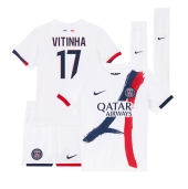 Paris Saint-Germain Vitinha #17 Udebanetrøje Børn 2024-25 Kort ærmer (+ bukser)