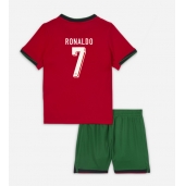 Portugal Cristiano Ronaldo #7 Hjemmebanetrøje Børn EM 2024 Kort ærmer (+ bukser)