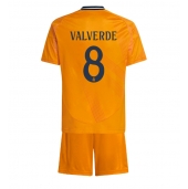 Real Madrid Federico Valverde #8 Udebanetrøje Børn 2024-25 Kort ærmer (+ bukser)